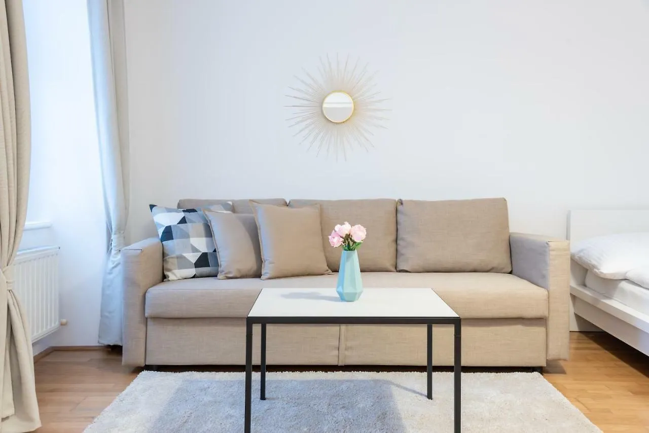 Beautiful City Apartment At Famous Ballgasse Wien Österreich