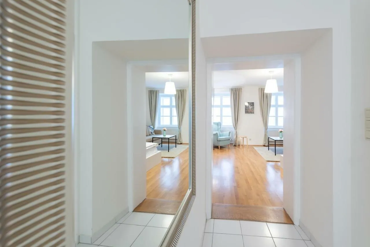 Beautiful City Apartment At Famous Ballgasse Wien